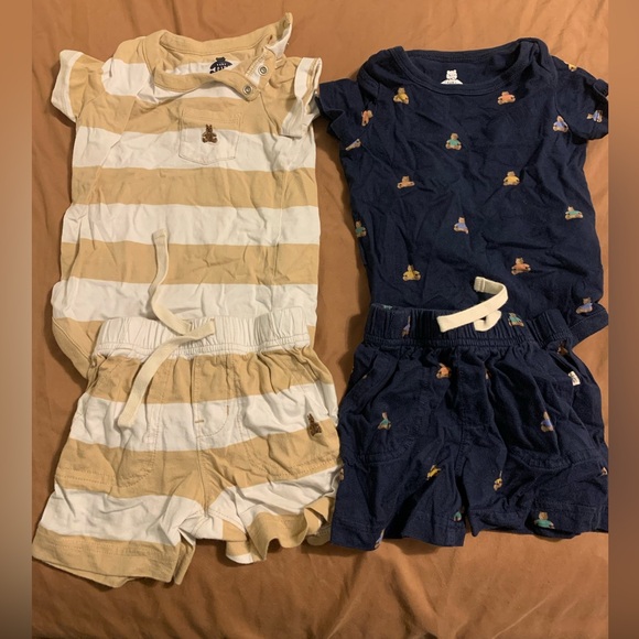 set - Picture 1 of 1